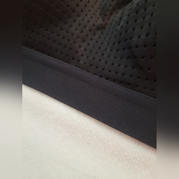 NWT Victoria's Secret VSX Lightweight Sport Bra - Picture 9 of 11